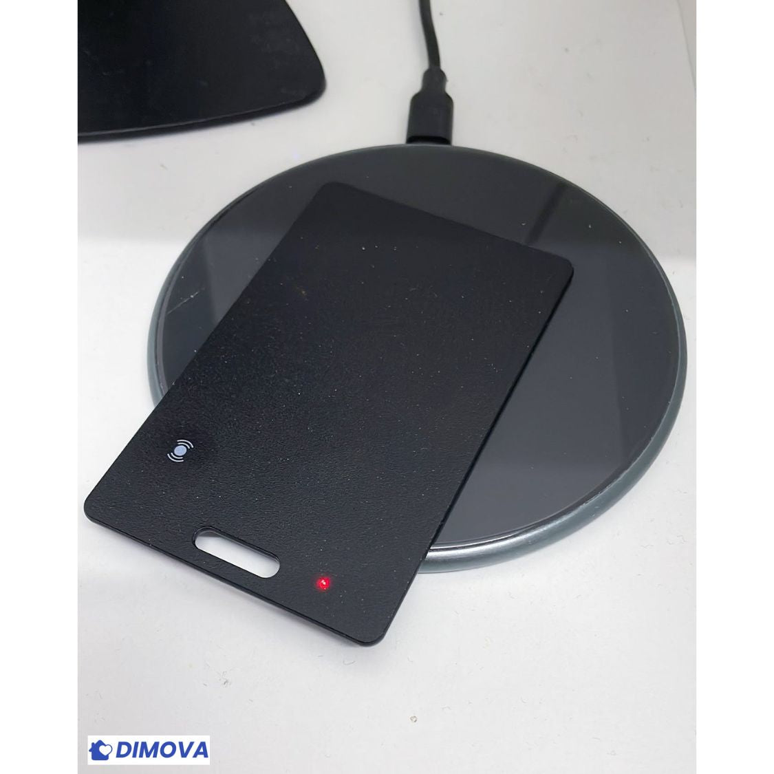 C90 Pro - Carte intelligente localisable (Apple/Android)